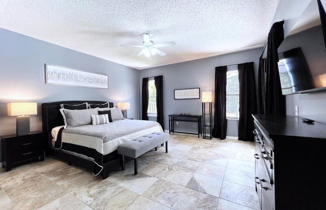 Lovely 4 Bed 3 Bath Pool Home With Spa-5330cvl 4 Bedroom Home by RedAwning - Foto 2
