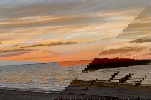 Photo 57 - Amazing Lake House With Beach Access 4 Bedroom Home by RedAwning