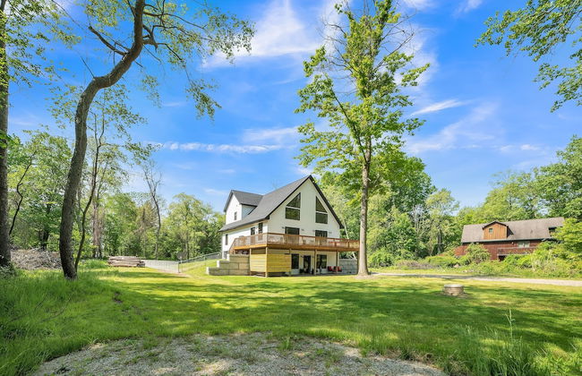 Amazing Lake House With Beach Access 4 Bedroom Home by RedAwning - Photo 65