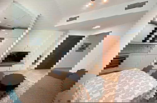 Foto 5 - Sophisticated Living 2BR Gem in dxb gate