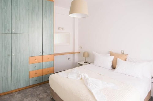 Foto 3 - Santorini Villatzio Suites