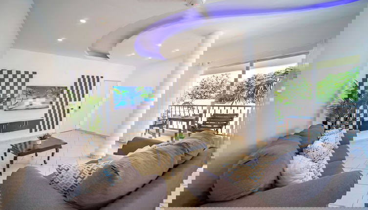 Foto 1 - Plaza Achim 2br Apt, Heart Of Nightlife Area!