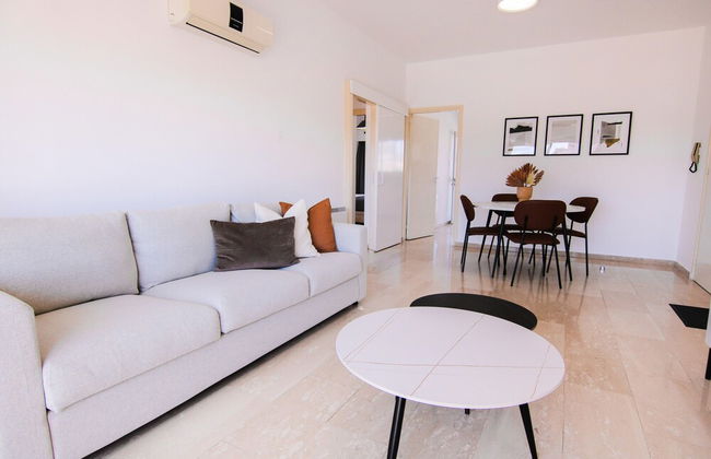 Phaedrus Living: Modern City View Flat Nafi - Foto 12