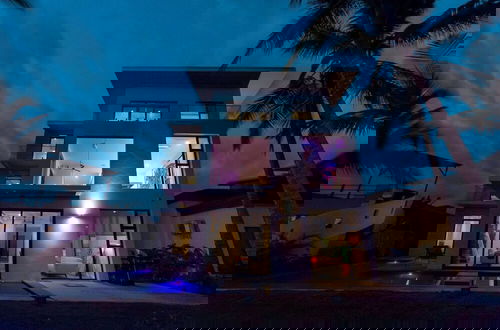 Photo 41 - Beachfront Casa Buena Onda - Hermosa Palms 5 by RedAwning