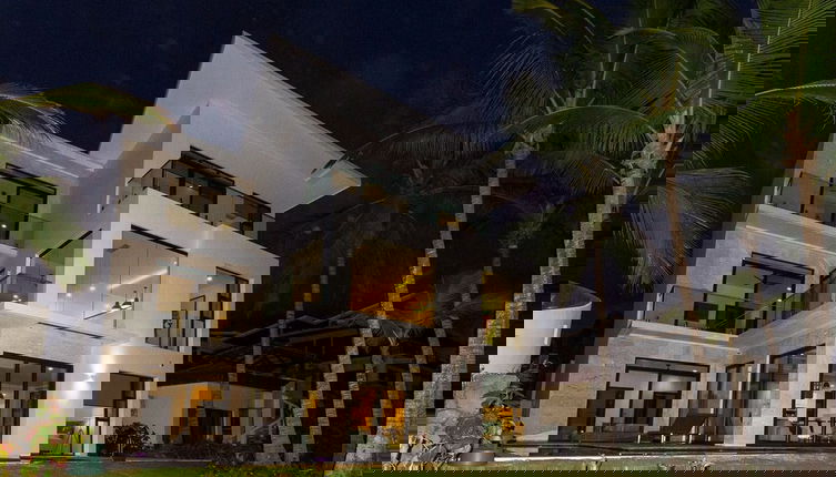 Photo 1 - Beachfront Casa Buena Onda - Hermosa Palms 5 by RedAwning