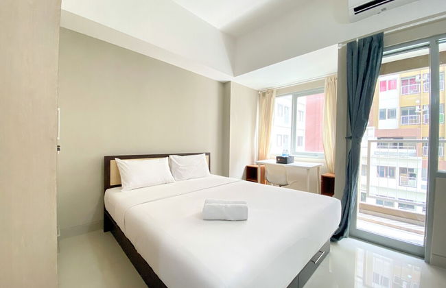 Great Choice Studio Apartment LRT City Jatibening - Photo 2