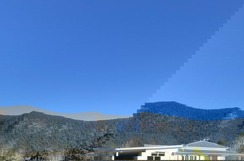 Photo 2 - Avion Retreat