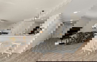 Photo 2 - Aquavista 804e