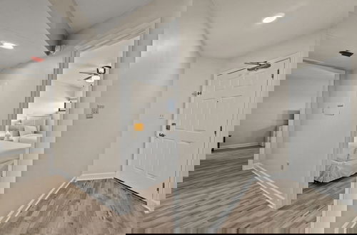 Photo 3 - Aquavista 804e