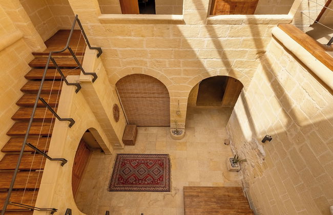 Onefifty Gozitan Villa and Pool - Photo 30