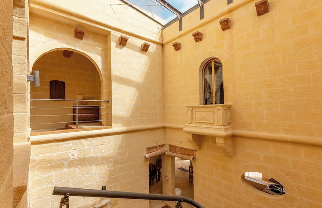 Onefifty Gozitan Villa and Pool - Photo 28