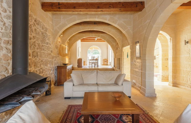 Onefifty Gozitan Villa and Pool - Photo 16
