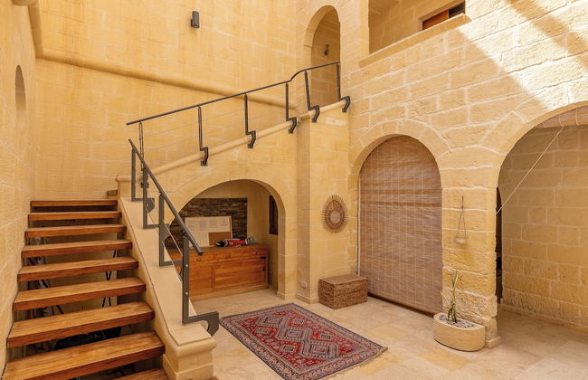 Onefifty Gozitan Villa and Pool - Photo 35
