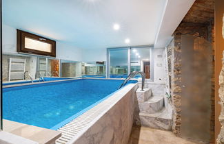 Photo 1 - Beautiful Villa With Private Spa