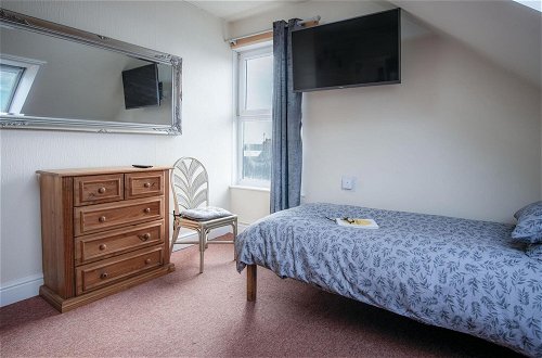 Photo 32 - Fulke Street - 2 Bedroom Apartment - Milford Haven