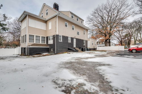 Photo 25 - Spacious East Orange Home: Steps to Elmwood Park