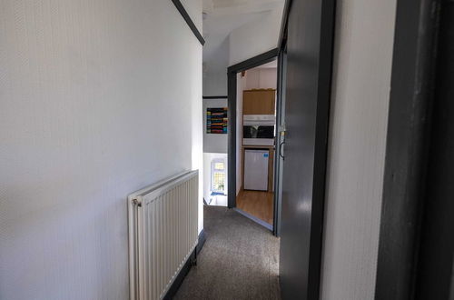 Photo 12 - Beautiful 2-bed Apartment in Dartford