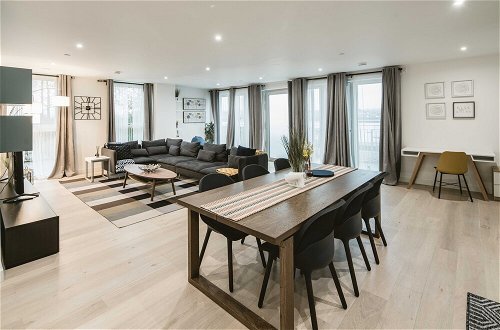 Foto 15 - Stunning 3-bed Apartment in London