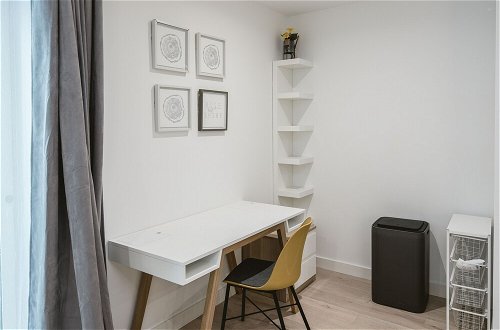 Foto 20 - Stunning 3-bed Apartment in London