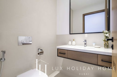 Photo 23 - LUX The Vida Marina Residence 3