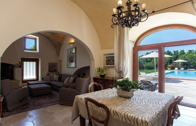 Villa Maxima Privacy and Pool - Foto 19