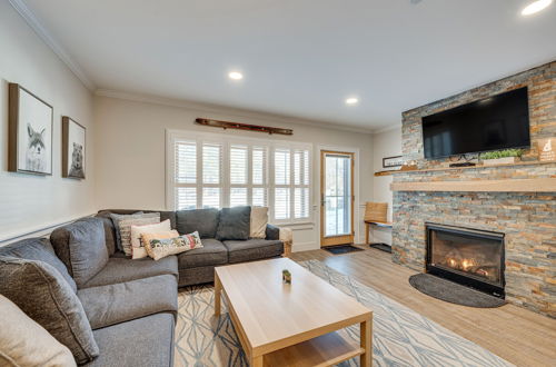 Photo 1 - Ski-in/ski-out Cranmore Mountain Resort Condo