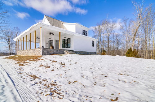 Photo 11 - Dale Hollow Cottage w/ Covered Porch & Lake Views