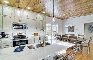 Photo 3 - Dale Hollow Cottage w/ Covered Porch & Lake Views