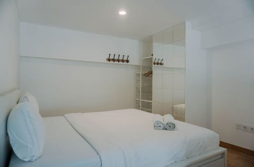 Photo 6 - Comfortable And Homey Studio Loft At Kingland Avenue Apartment