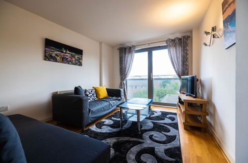 Photo 16 - Beautiful and Spacious 2-bed Apartment in London