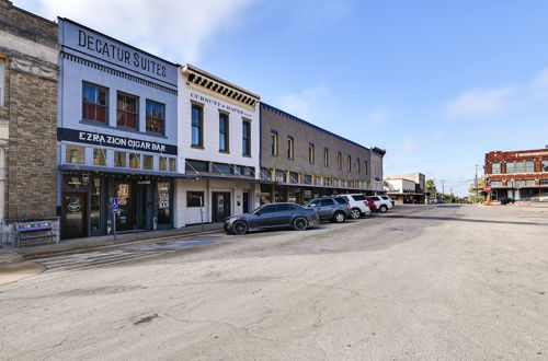 Photo 5 - Cozy Decatur Studio Apartment on Main Street