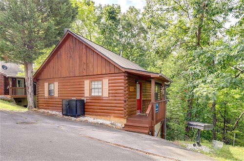 Photo 9 - Tennessee Cabin w/ Balcony, Hot Tub & Pool Access