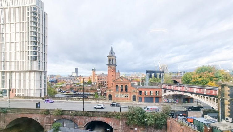 Photo 1 - Luxury Apartment Canal View Castlefield - Parking