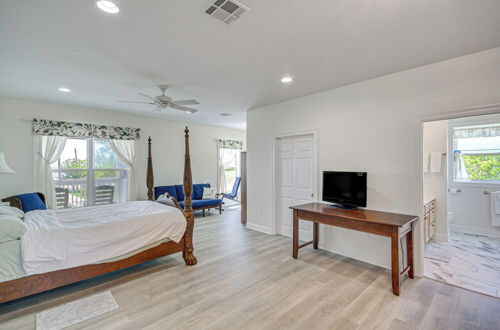 Photo 16 - Waveland Vacation Rental - Walk to the Beach