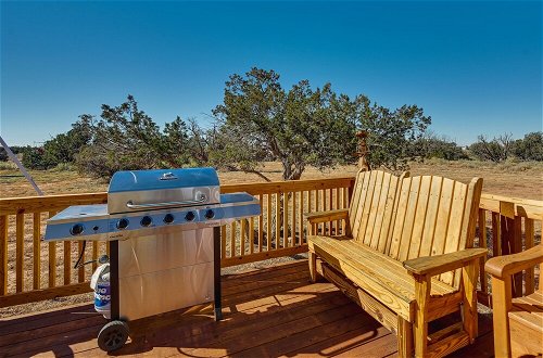 Photo 12 - Grand Canyon Junction Home w/ Swing Set & Grill
