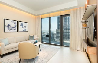 Foto 1 - Luxury StayCation - Modern Comfort: 3-BR at The Address Opera