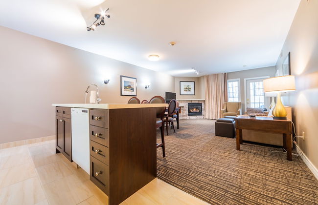 Horseshoe Valley Suites - The Azure - Photo 19