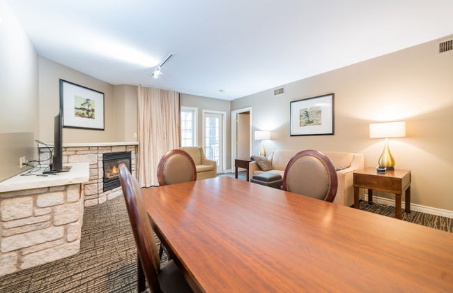 Horseshoe Valley Suites - The Azure - Photo 25