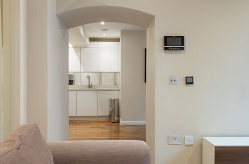 Foto 18 - Beautiful 2-bed Apartment in London