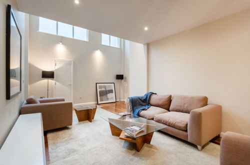 Photo 1 - Beautiful 2-bed Apartment in London