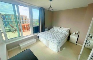 Photo 2 - Captivating 1-bed Apartment in London