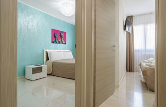 Photo 2 - Azzurra Apartments