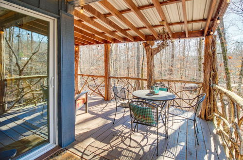 Photo 22 - Cozy Summerville Cabin: Private Hot Tub, Fire Pit