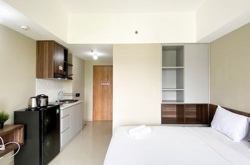 Photo 2 - Modern Studio At Gateway Park Lrt City Bekasi Apartment