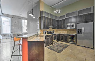 Photo 2 - Bright Savannah Loft in Historic District