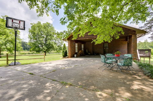 Foto 2 - Cozy Georgia Getaway w/ Deck, Grill & Fire Pit