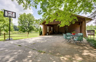 Foto 2 - Cozy Georgia Getaway w/ Deck, Grill & Fire Pit