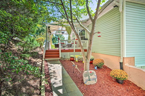 Foto 40 - Eclectic Ranger Home w/ Mtn Views + Hot Tub