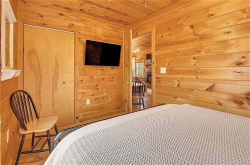 Photo 8 - Cozy Cabin in Private Location w/ Hot Tub & Grill