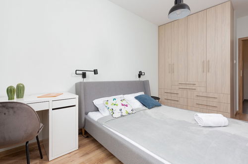 Photo 4 - Metro Bielany Apartment by Renters